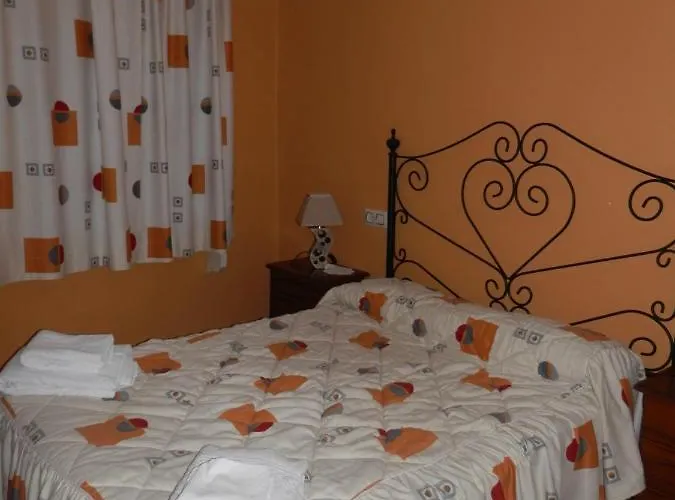 Pensionat El Portalico Linares de Mora